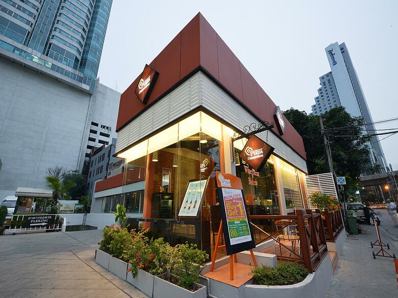 Windsor Suites Hotel