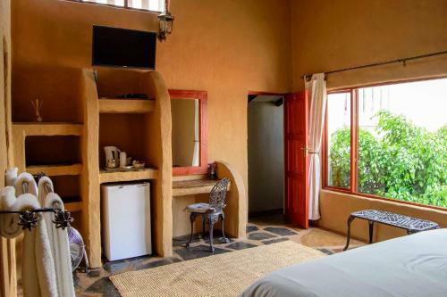 Hostal By Bush Telegraph Lodge