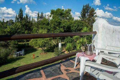 Hostal By Bush Telegraph Lodge