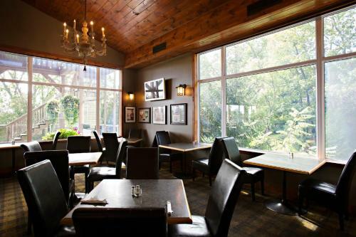 Hotel Oakwood Resort