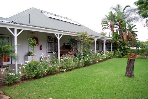 Hostal Best Little Guest House