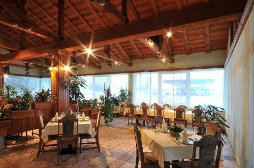 Hostal Motel Kod Bakija