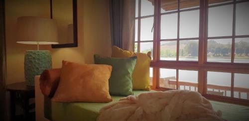 Hotel Lake Naverone Holiday Cottages