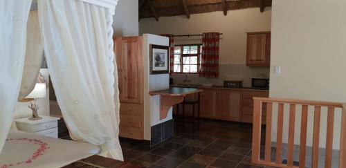 Hotel Lake Naverone Holiday Cottages