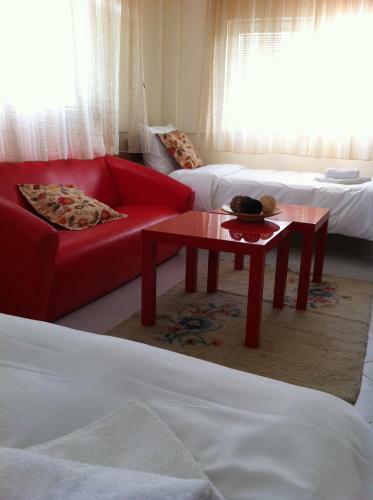 Hostal Sunny House