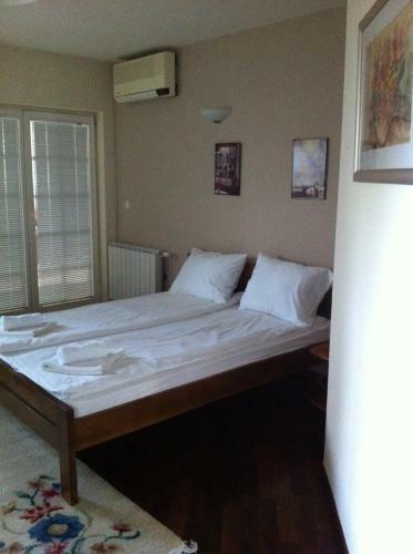 Hostal Sunny House
