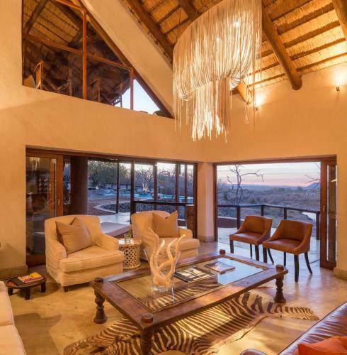 Royal Madikwe Luxury Safari Lodge