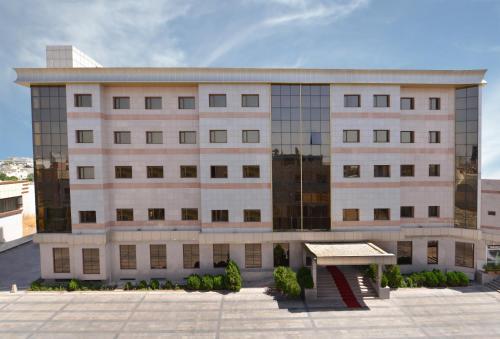 Hotel Sipan1