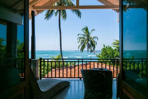 Hotel Thaprobane Beach House
