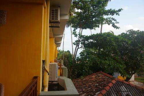 Hotel Thaprobane Beach House