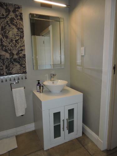 Hostal Worcester Cottage And Suite