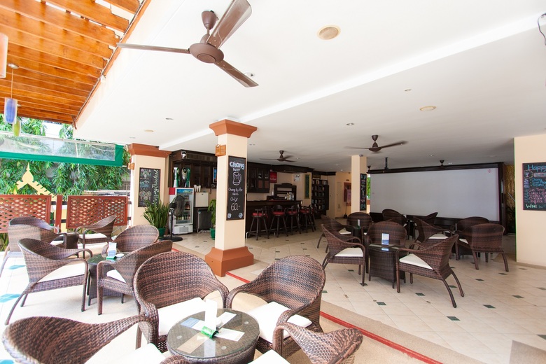 Hotel Karon Sea Sands Resort