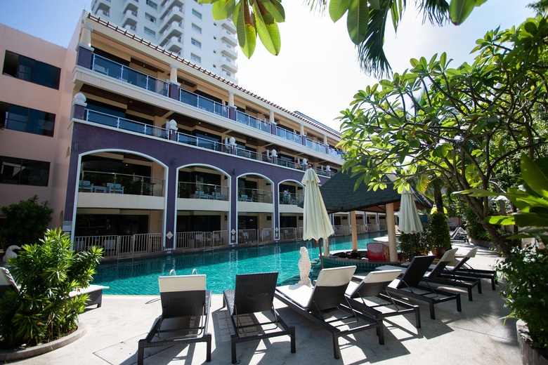 Hotel Karon Sea Sands Resort