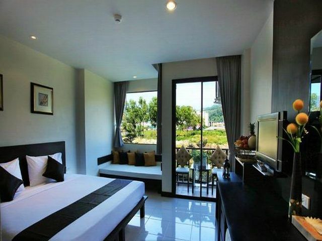 Patong Beach Hotel