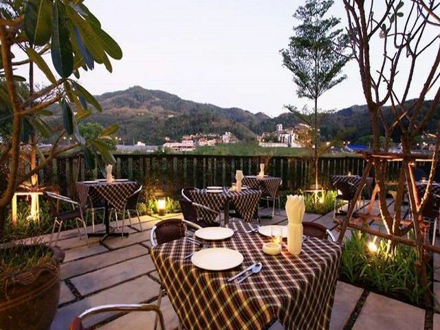 Patong Beach Hotel