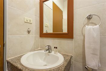 Hotel Patong Beach Lodge