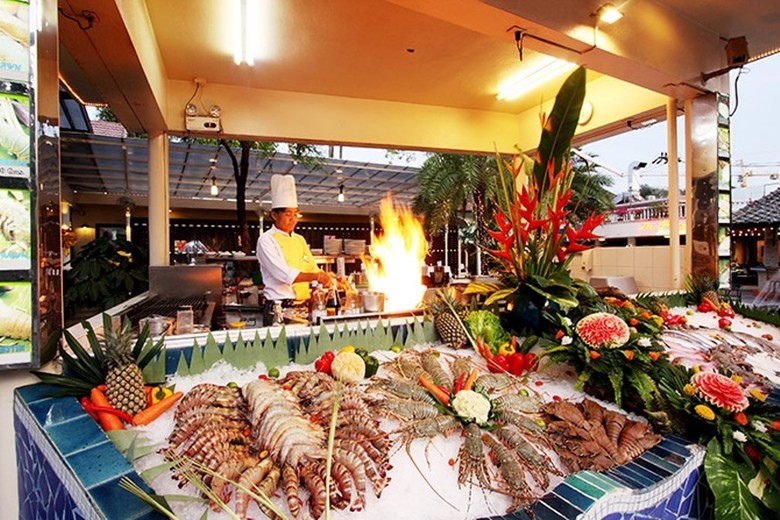 Hotel Thara Patong Beach Resort