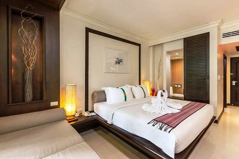 Hotel Thara Patong Beach Resort