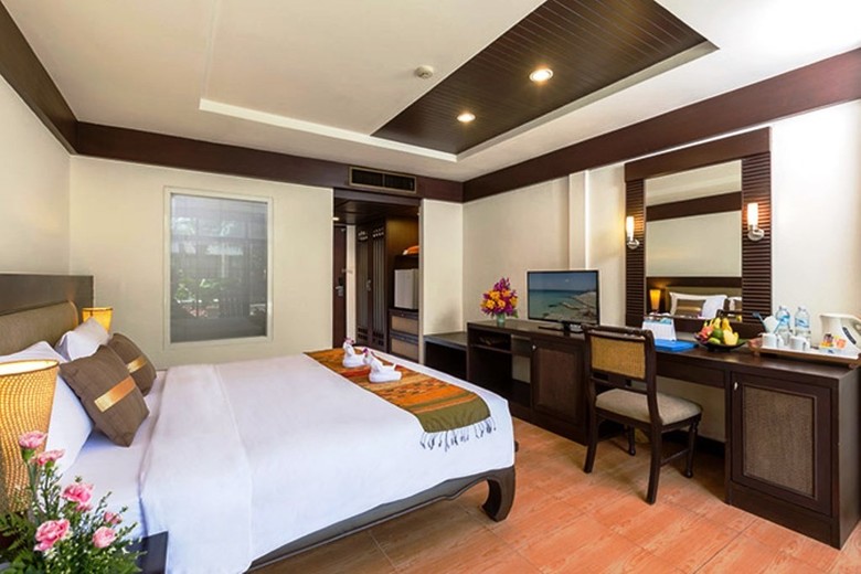 Hotel Thara Patong Beach Resort