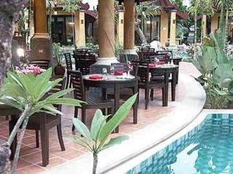 Hotel The Village Resort  Spa