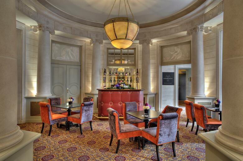 Grand Hotel De Bordeaux & Spa