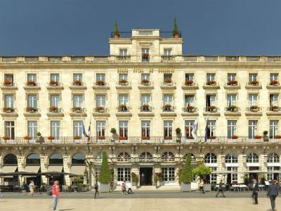 Grand Hotel De Bordeaux & Spa
