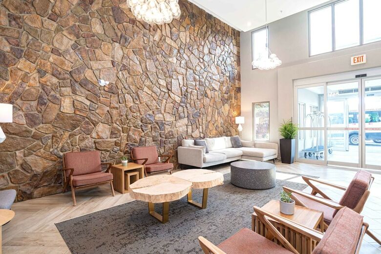 Sandman Hotel Calgary Airport