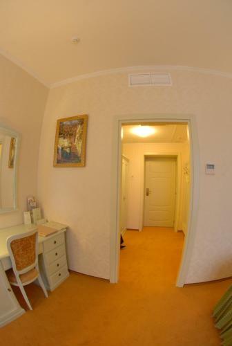 Hotel Alleya Grand