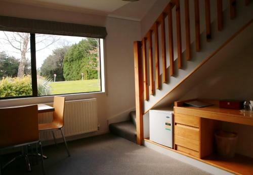 Tussock Grove Boutique Hotel