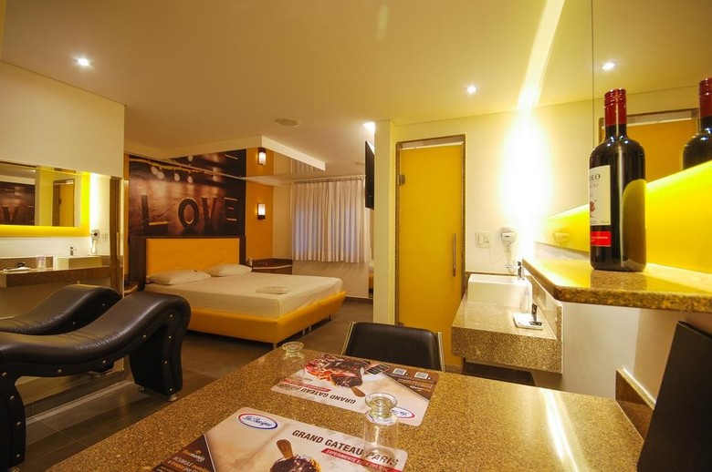 Motel Classe A (adult Only)