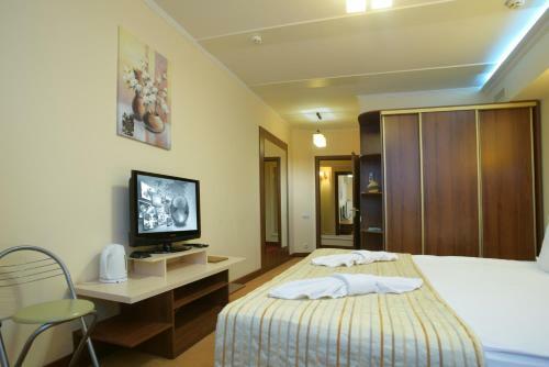 7 Sky Hotel Klinicheskaya Street