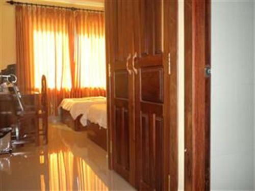 Nyny Hotel