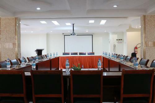 Tiffany Diamond Hotel