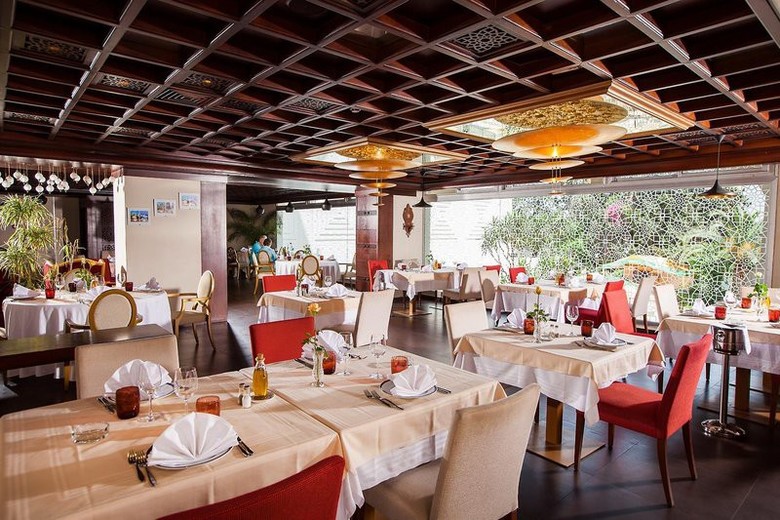 Hotel Golden Tulip El Mechtel