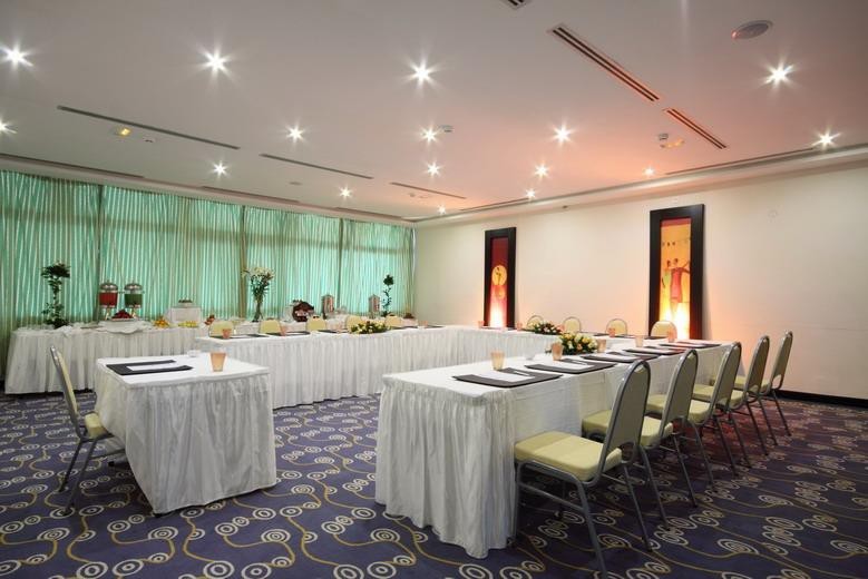 Hotel Golden Tulip El Mechtel