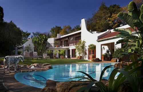 Hostal The Oasis Signature Hotel