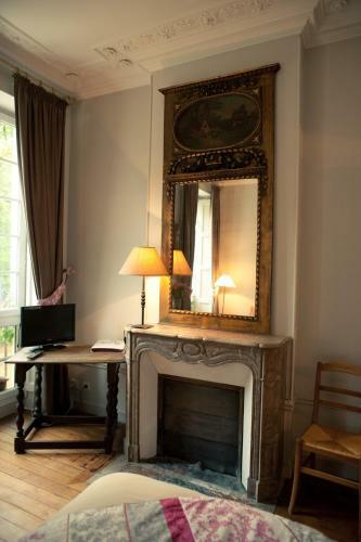 Bed & Breakfast Le Chateau De La Vierge