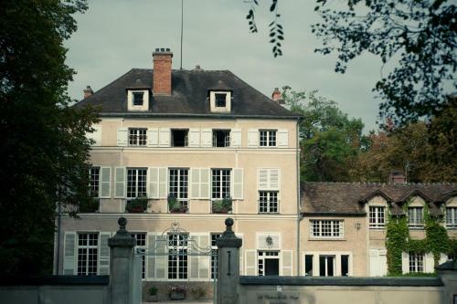 Bed & Breakfast Le Chateau De La Vierge