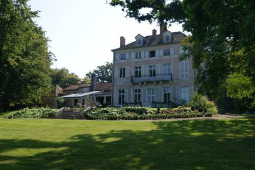 Bed & Breakfast Le Chateau De La Vierge