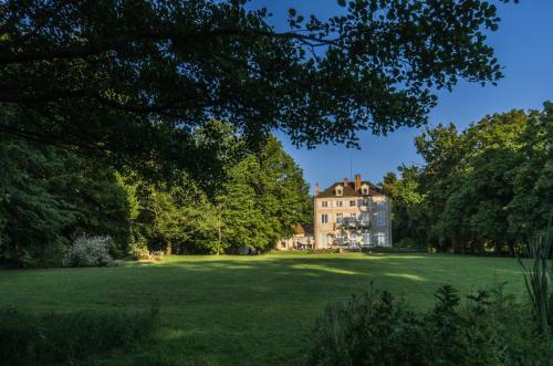 Bed & Breakfast Le Chateau De La Vierge