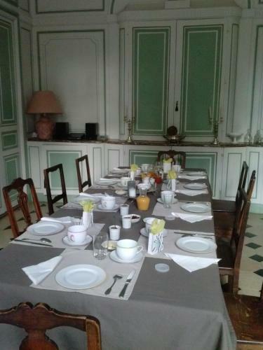 Bed & Breakfast Le Chateau De La Vierge
