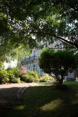 Bed & Breakfast Le Chateau De La Vierge