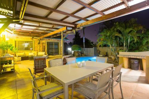 Hostal Birds Babble Self Catering Guesthouse