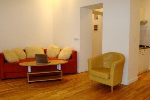 Alex Apartments On Lva Tolstogo