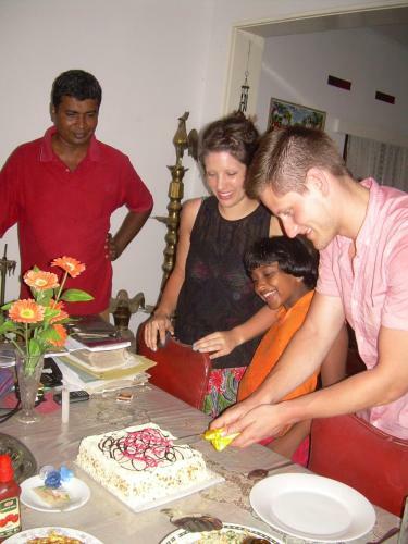 Hostal Bandhusena House & Apartment