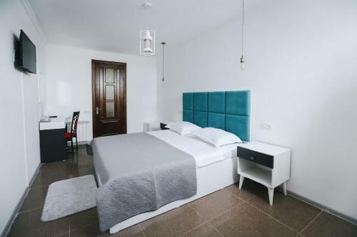Hostal Kiev Kutaisi Hotel