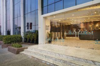 Hotel Howard Johnson Bengaluru Hebbal