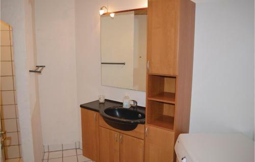 Hostal Holiday Home Torndrup Strand Hals