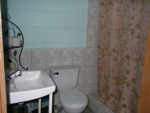 Hostal Guesthouse Dos Molinos B&B