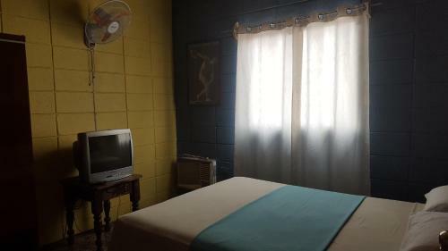 Hostal Guesthouse Dos Molinos B&B